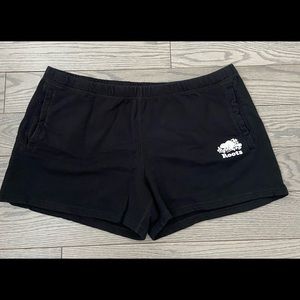 Roots sweet shorts in black